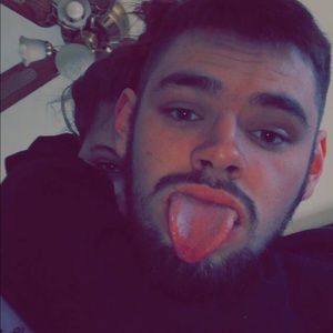 Meet your Posher, Derek